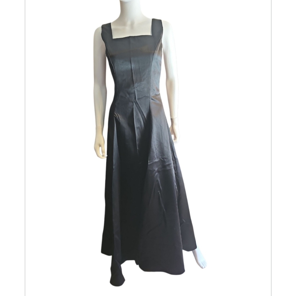Elegant Black Evening Dress